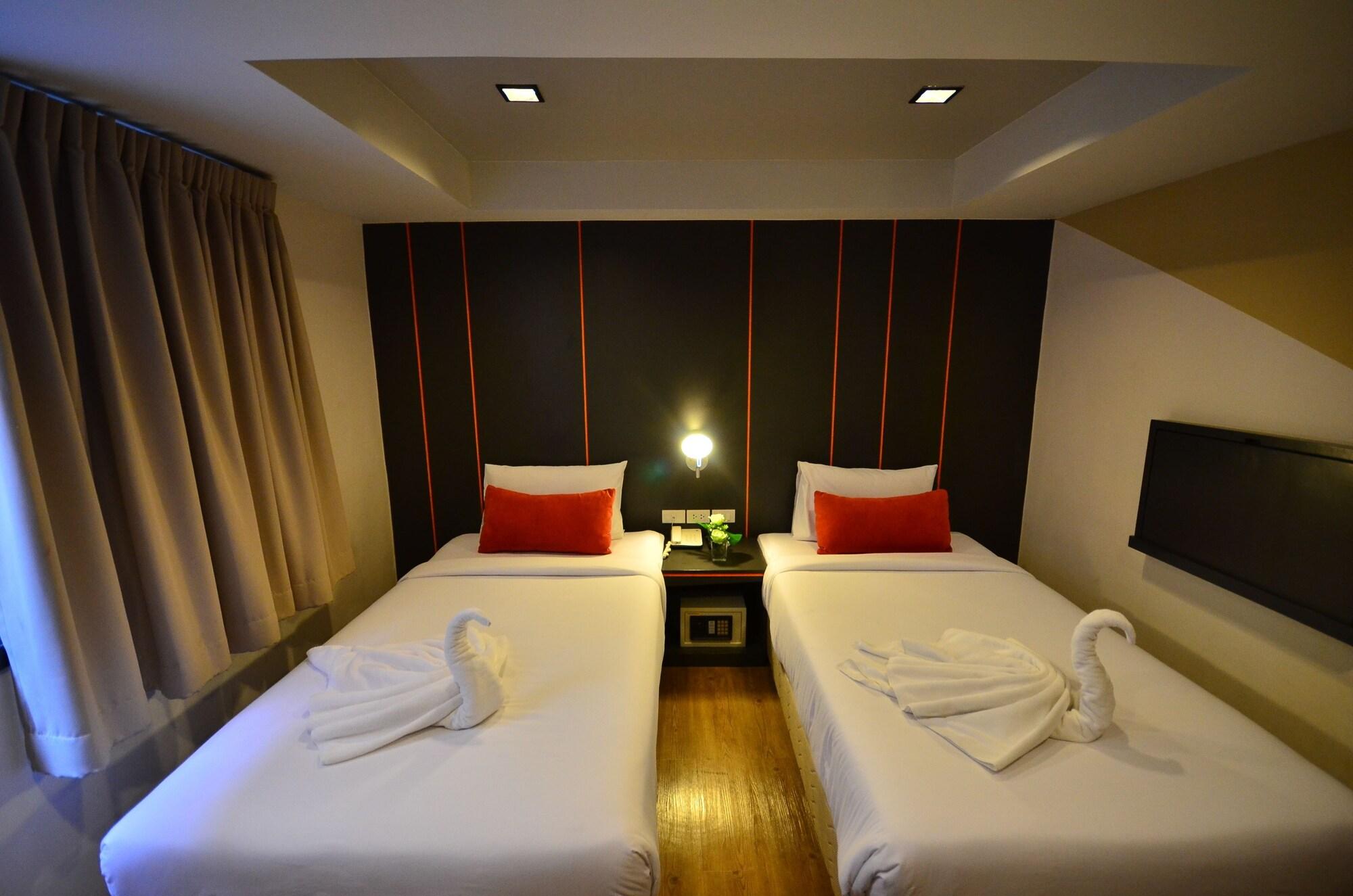 H2 Hotel Bangkok Exterior photo