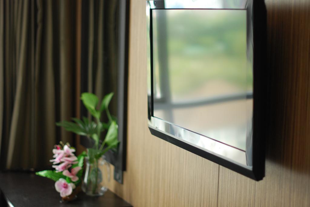 H2 Hotel Bangkok Room photo